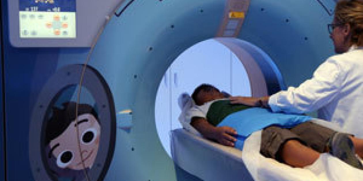 Vall d`Hebron incorpora un TAC infantil espacial que reduce la dosis de radiación