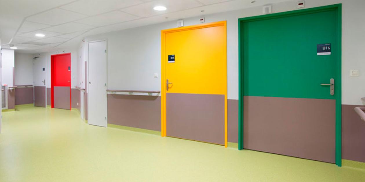 ¿Cómo escoger una protección mural para un hospital?