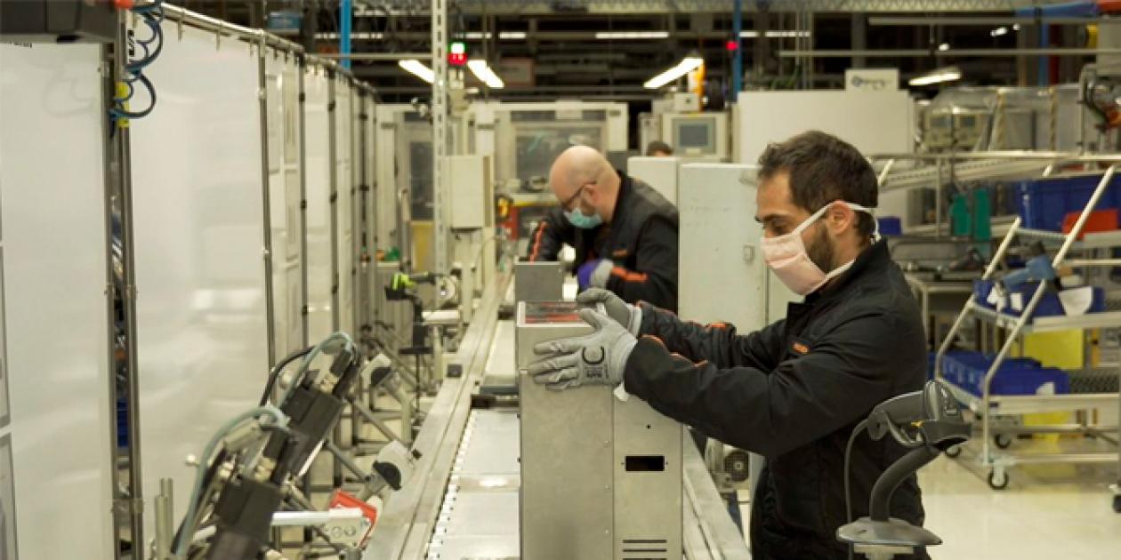 Empresas transforman su línea de producción para la fabricación de productos sanitarios