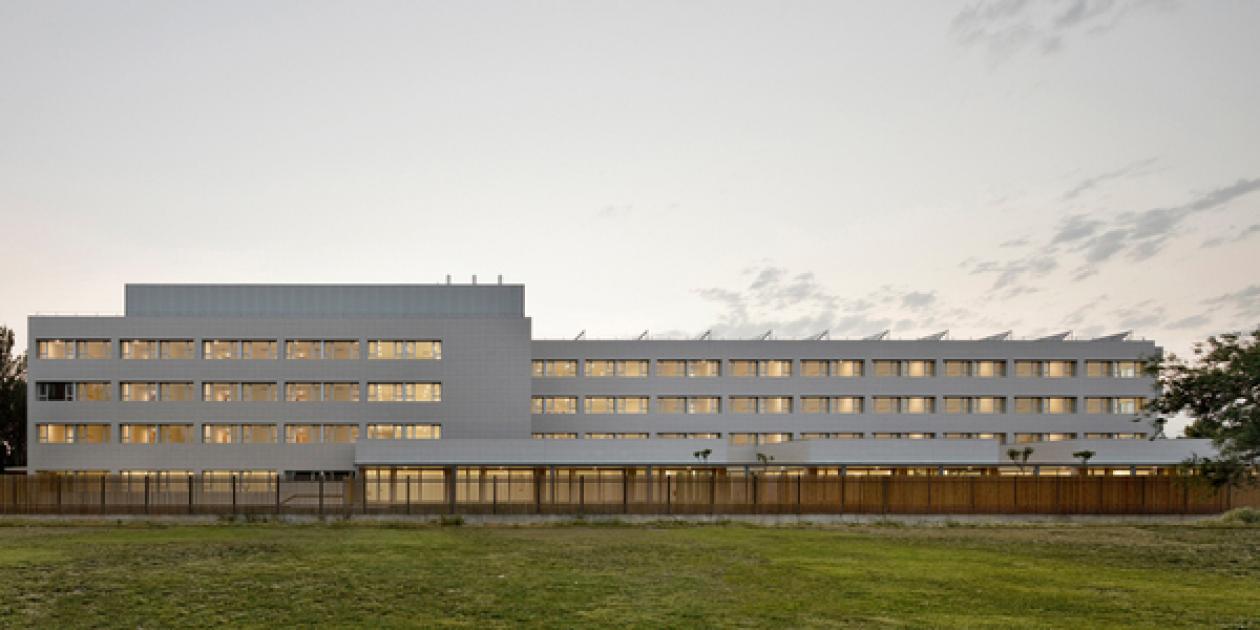 Edificio para Residencia Asistida y Centro de Día de la Tercera Edad