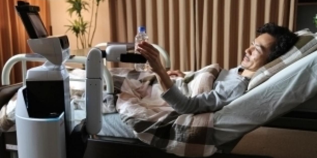 Toyota HSR, el robot que ayudará a personas con movilidad reducida
