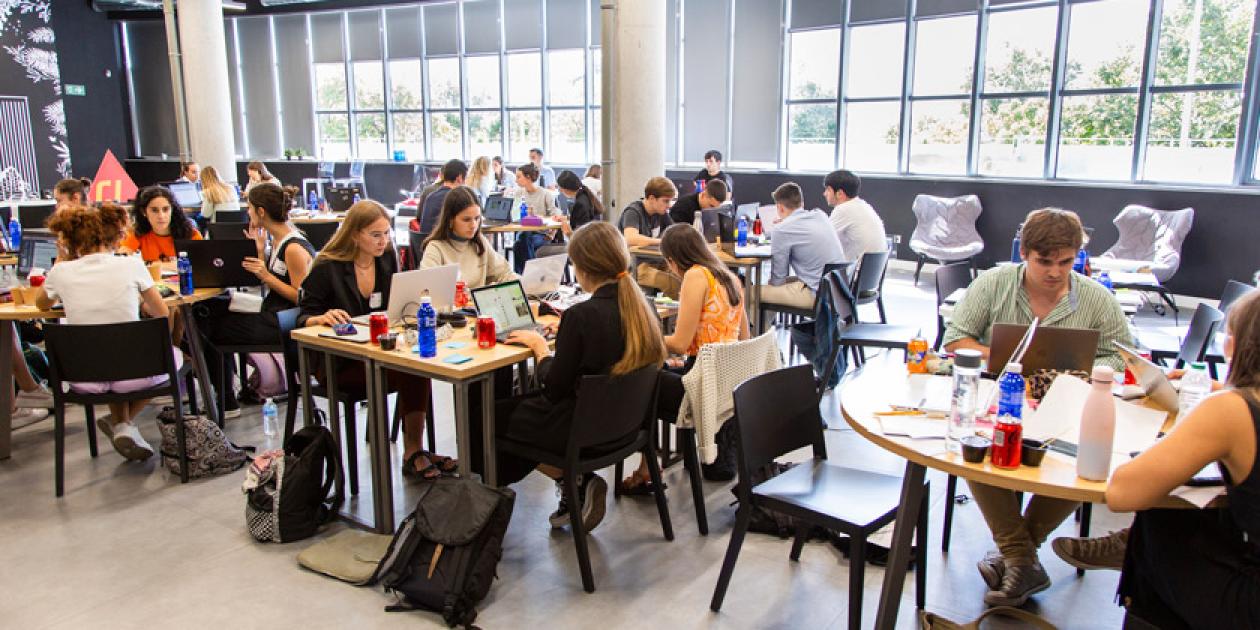 Alumnos de la Universidad Politécnica de Valencia ganan los Premios Prontuario SIKA Hackathon 