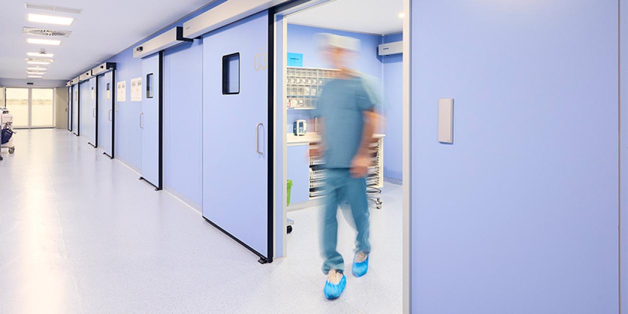 Hospitales con puertas automáticas inteligentes gracias al IoT