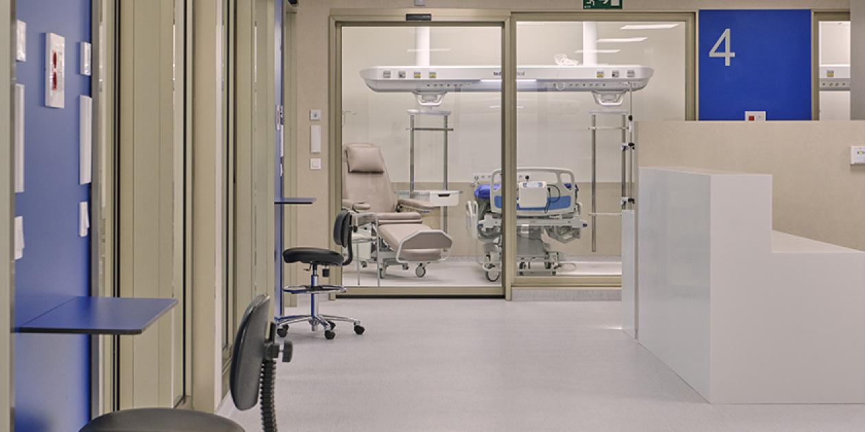 Puertas adaptadas a cada área del diseño hospitalario