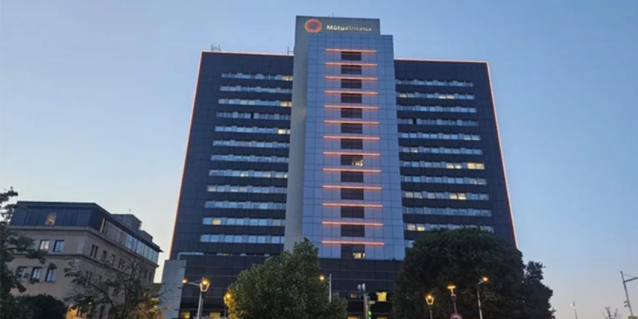 Inauguradas las nuevas fachadas del Hospital Univeristari MútuaTerrassa